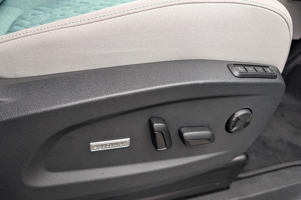 2025 Volkswagen ID. Buzz Pro BEV560 EB SWB