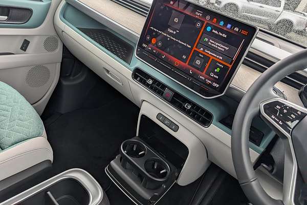 2025 Volkswagen ID. Buzz Pro BEV560 EB SWB