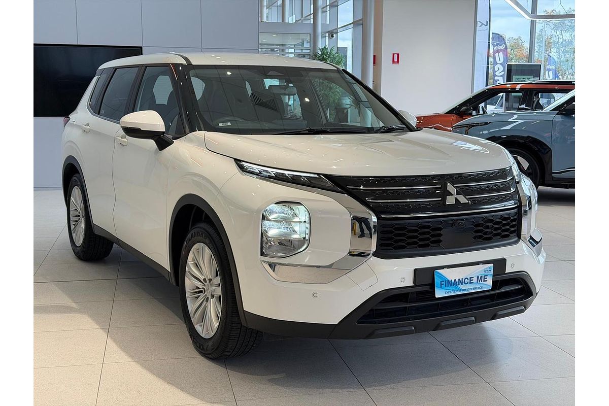 2024 Mitsubishi Outlander ES ZM