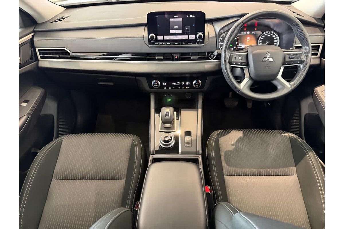 2024 Mitsubishi Outlander ES ZM