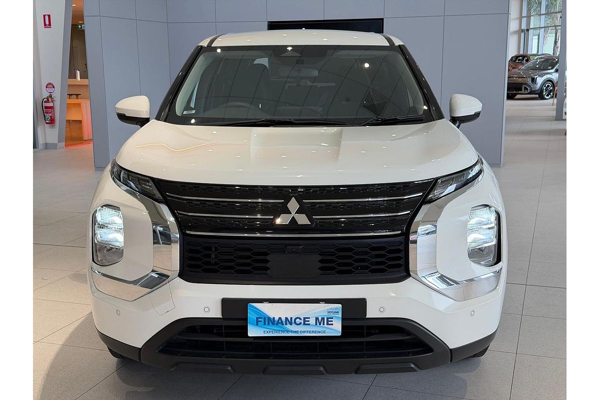 2024 Mitsubishi Outlander ES ZM