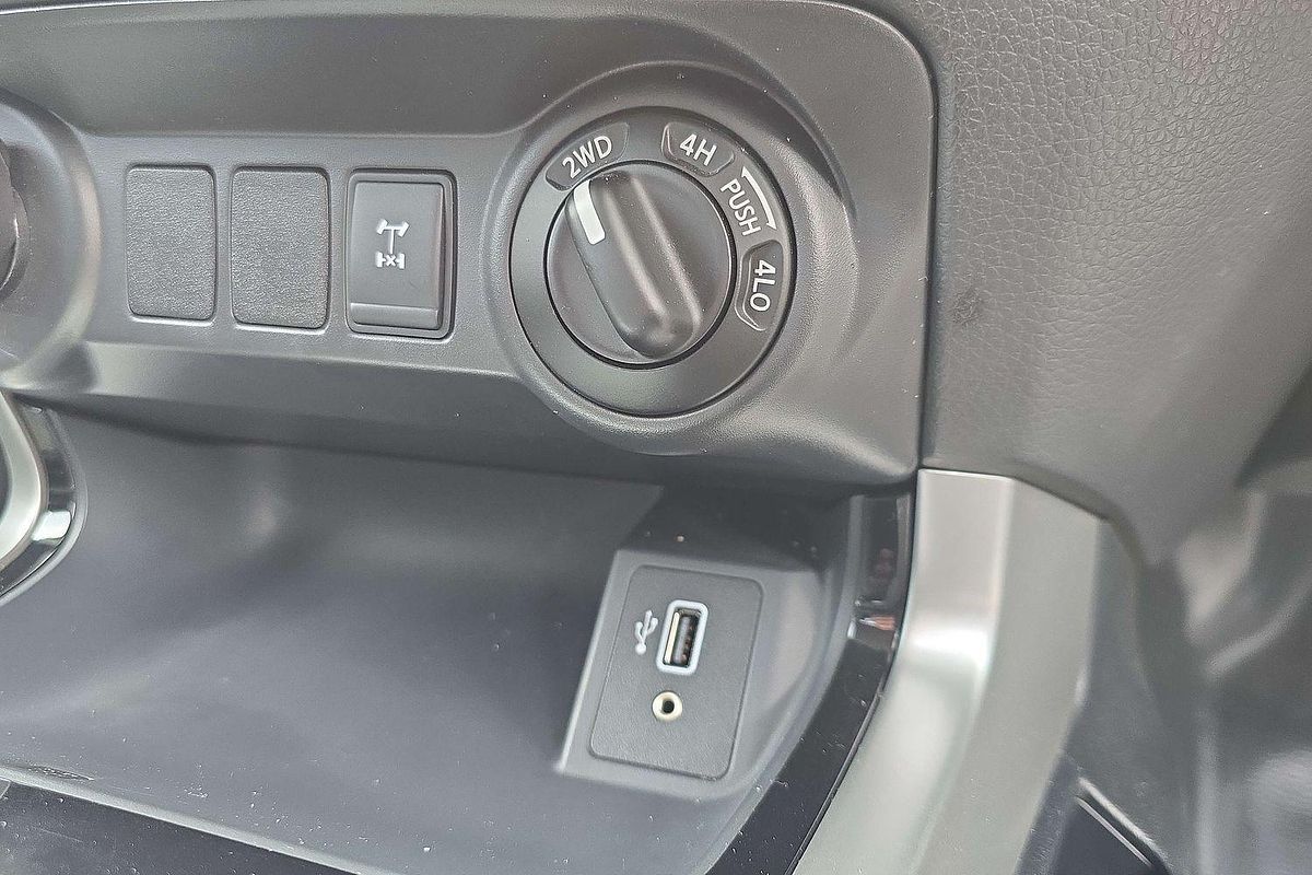 2020 Nissan Navara SL D23 4X4