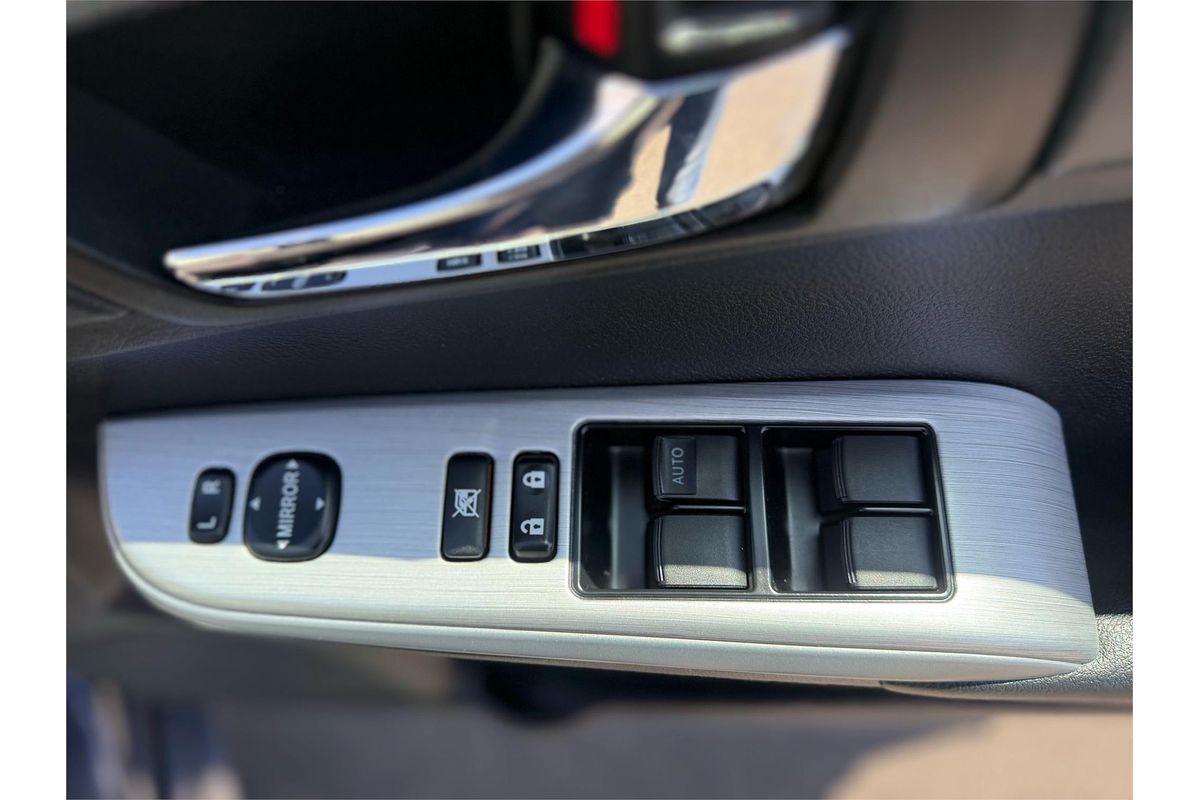 2015 Toyota Camry Atara S ASV50R