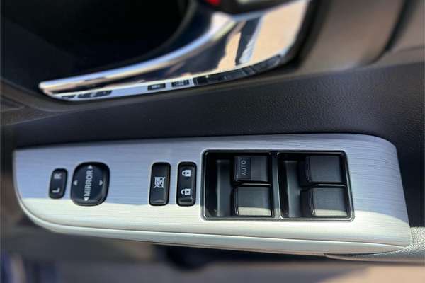 2015 Toyota Camry Atara S ASV50R