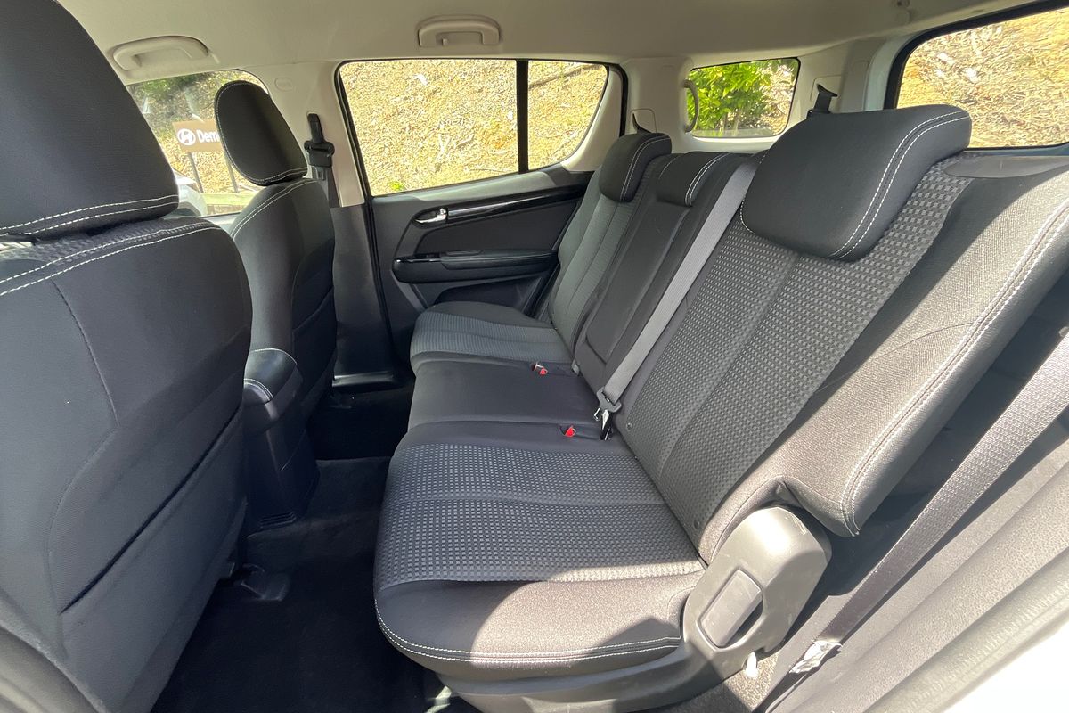 2021 Isuzu MU-X LS-M