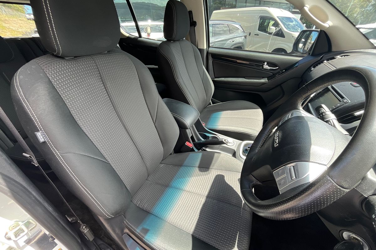 2021 Isuzu MU-X LS-M