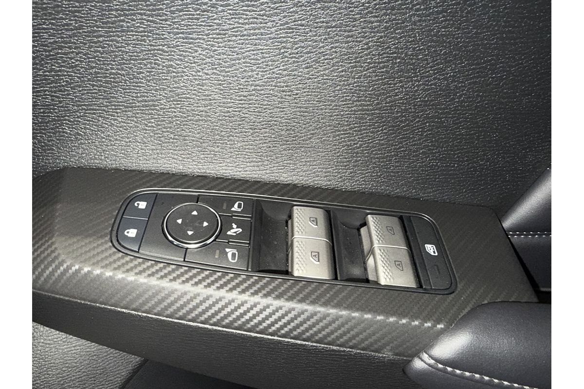 2025 Mitsubishi Outlander Exceed ZM