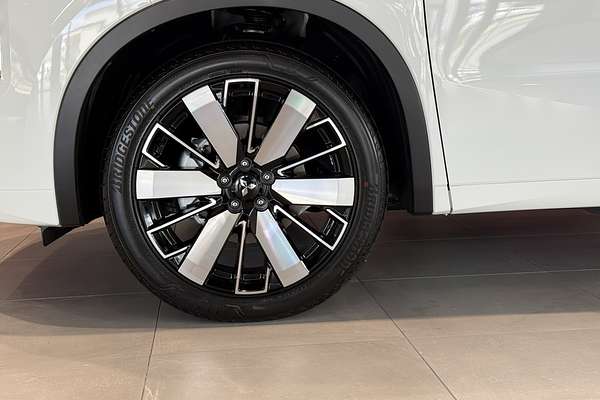 2025 Mitsubishi Outlander Exceed ZM