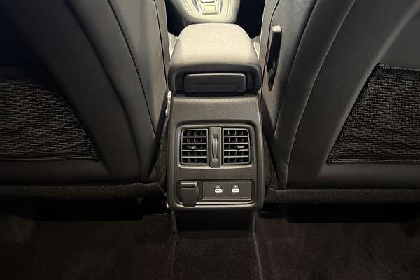 2025 Mitsubishi ASX Exceed XE