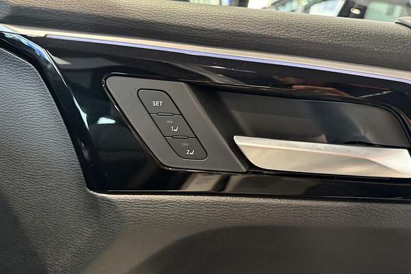 2025 Mitsubishi Outlander Exceed ZM