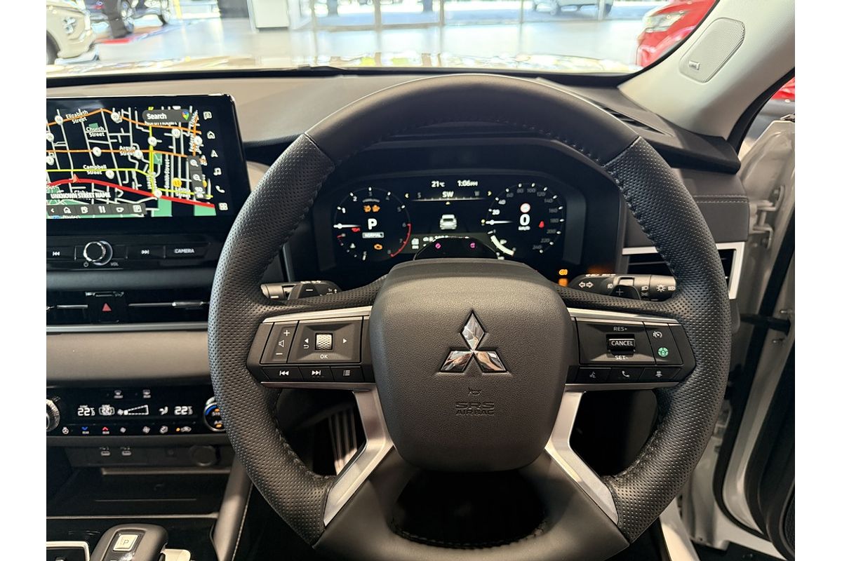 2025 Mitsubishi Outlander Exceed ZM