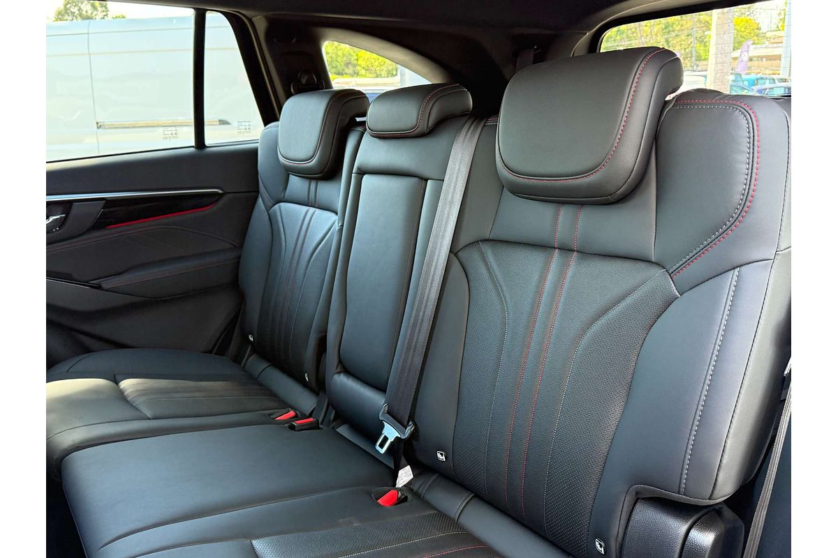 2025 Isuzu MU-X X-TERRAIN