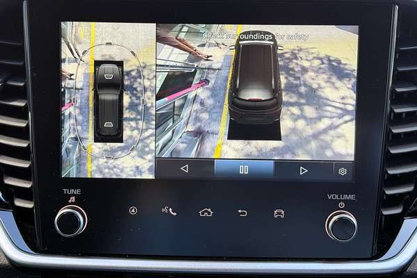 2025 Isuzu MU-X X-TERRAIN