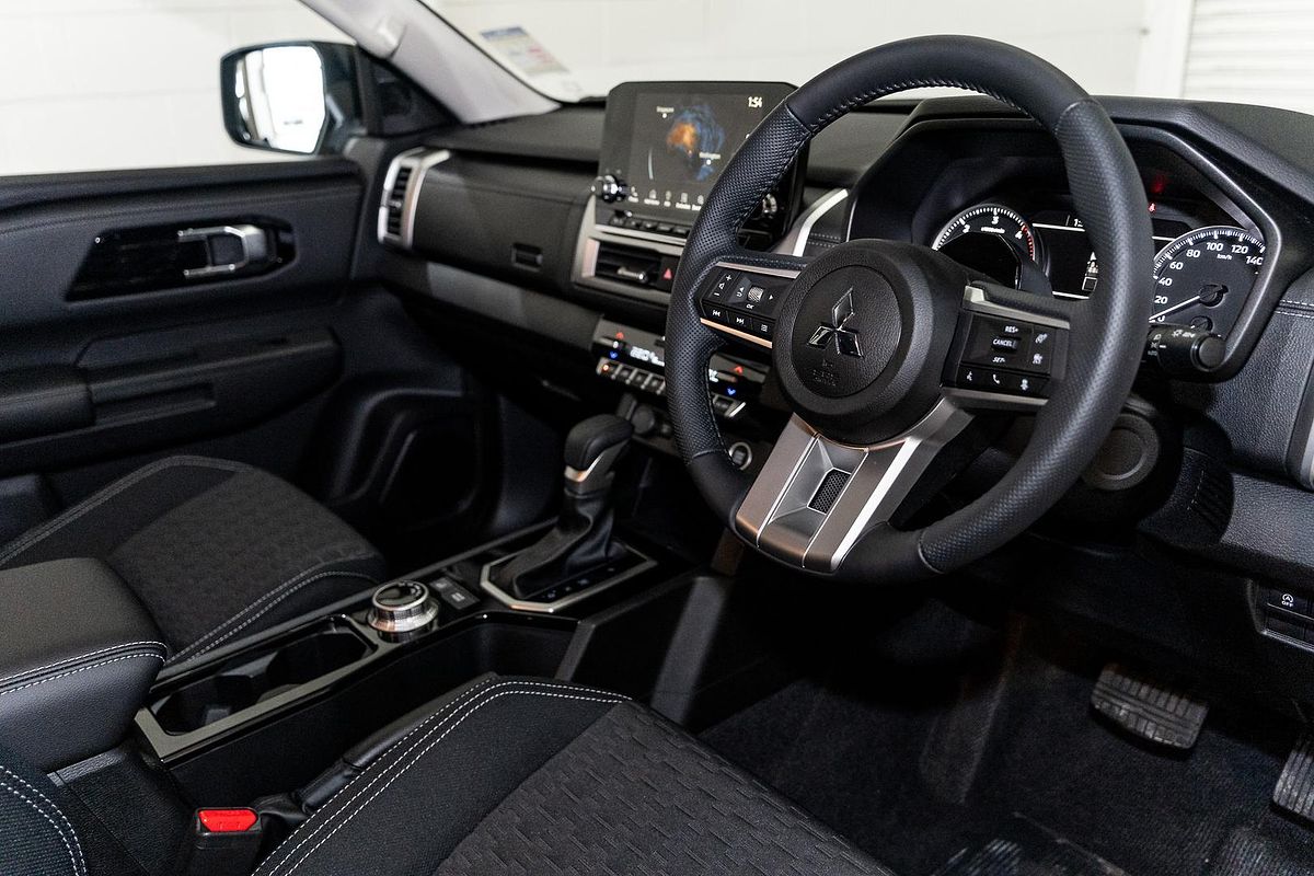 2024 Mitsubishi Triton GLS MV 4X4