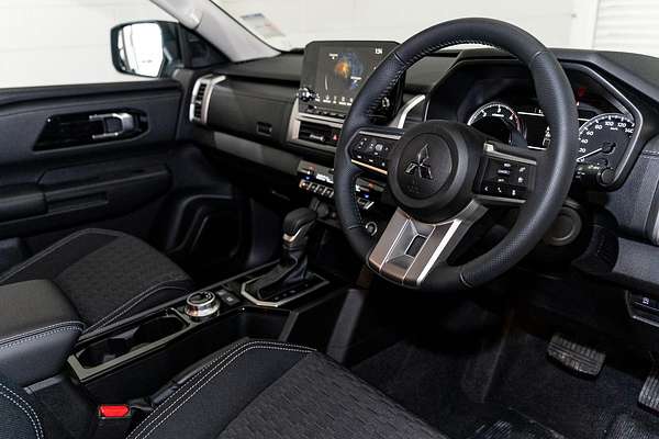 2024 Mitsubishi Triton GLS MV 4X4