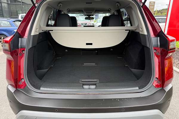 2025 Nissan X-TRAIL ST-L T33