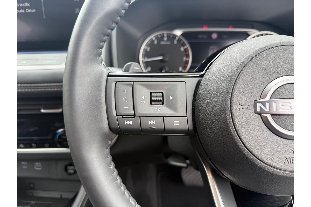 2025 Nissan X-TRAIL ST-L T33