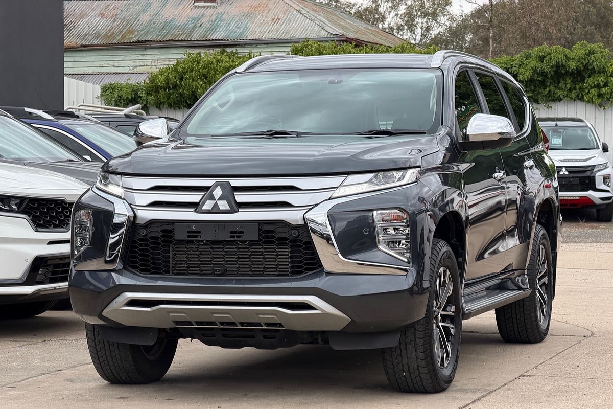 2022 Mitsubishi Pajero Sport Exceed QF