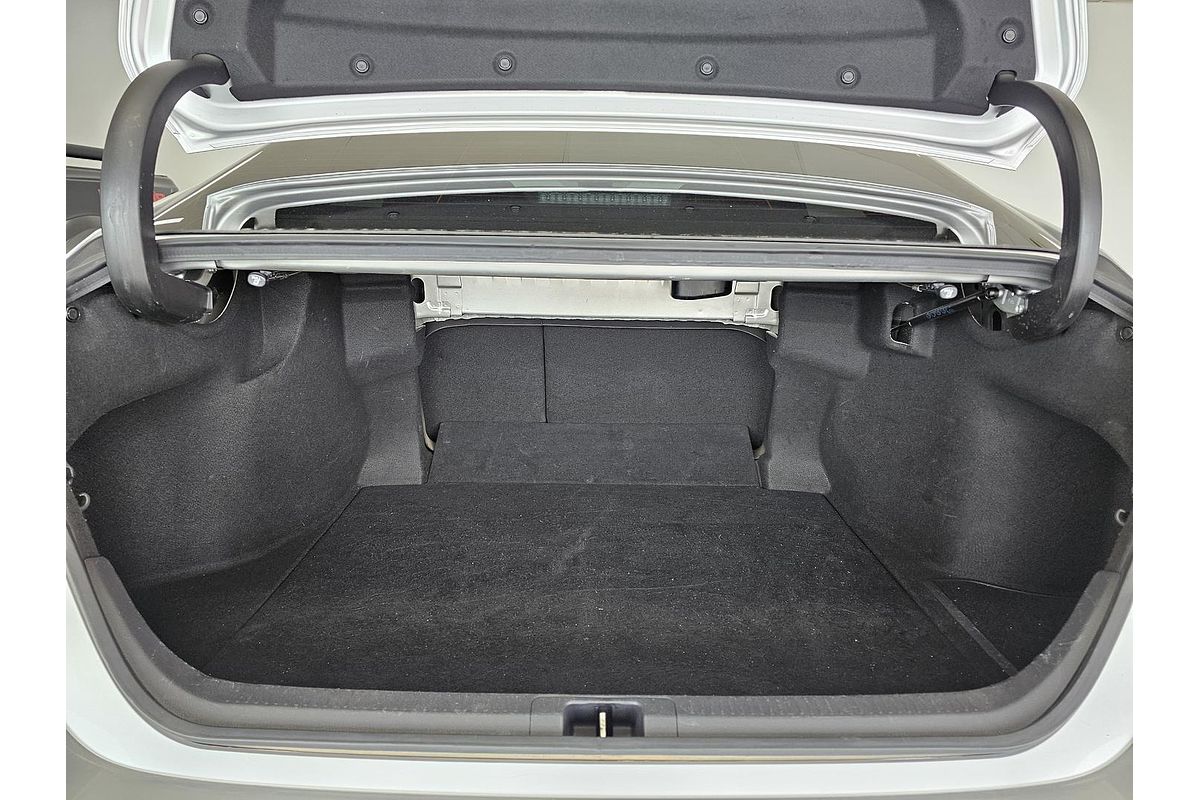 2021 Toyota Camry SX AXVH70R