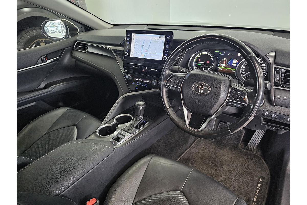 2021 Toyota Camry SX AXVH70R