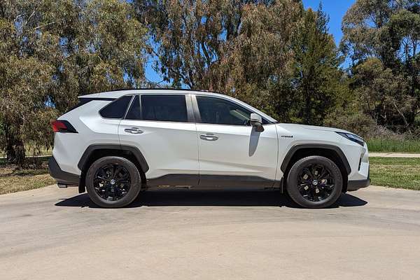 2024 Toyota RAV4 Cruiser AXAH54R