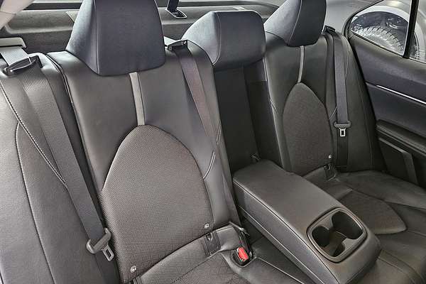 2021 Toyota Camry SX AXVH70R