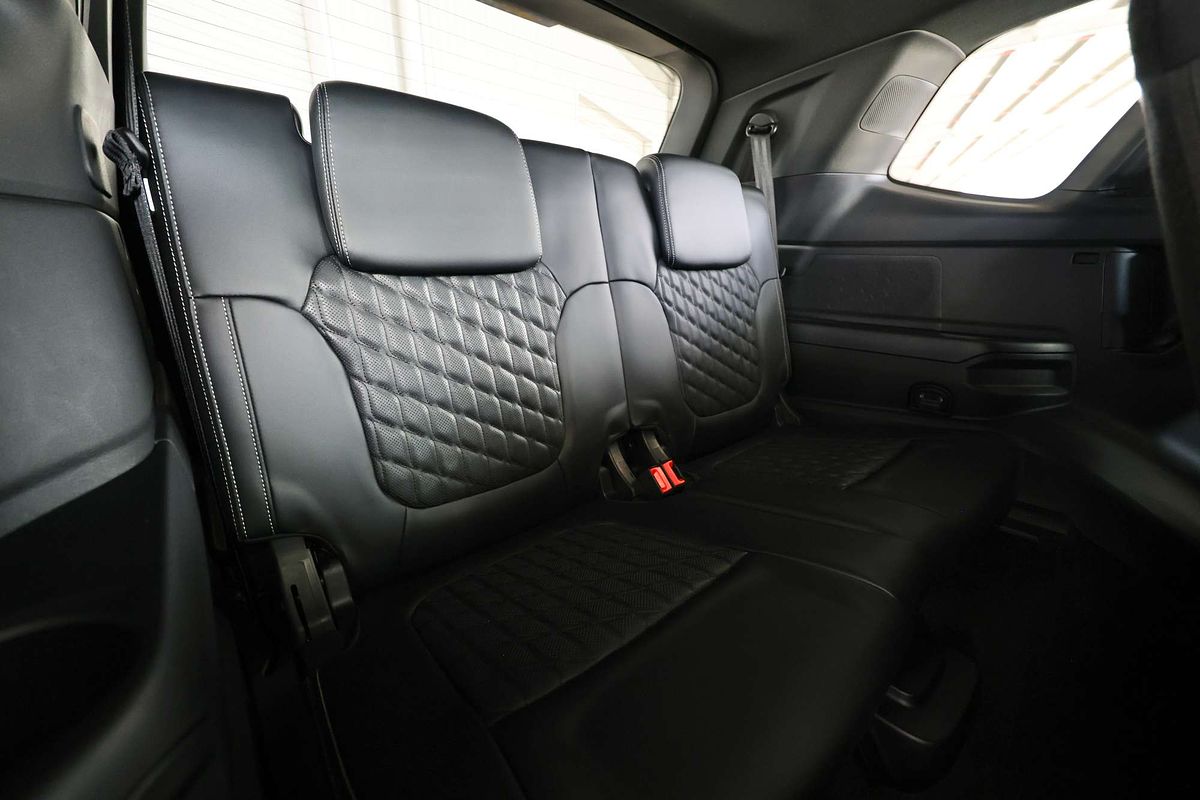 2025 Ford Everest Platinum  3.0L