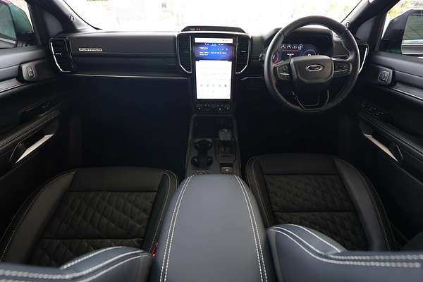 2025 Ford Everest Platinum  3.0L