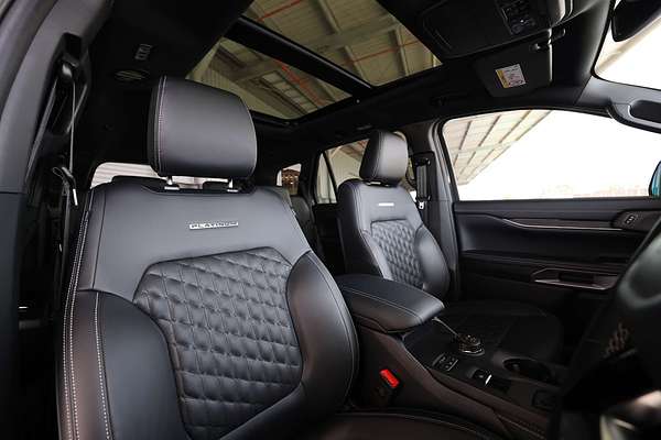 2025 Ford Everest Platinum  3.0L