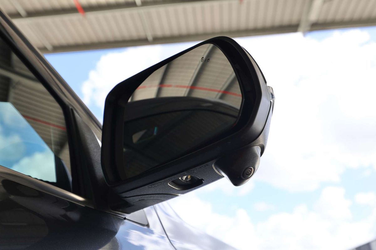 2025 Ford Everest Platinum  3.0L