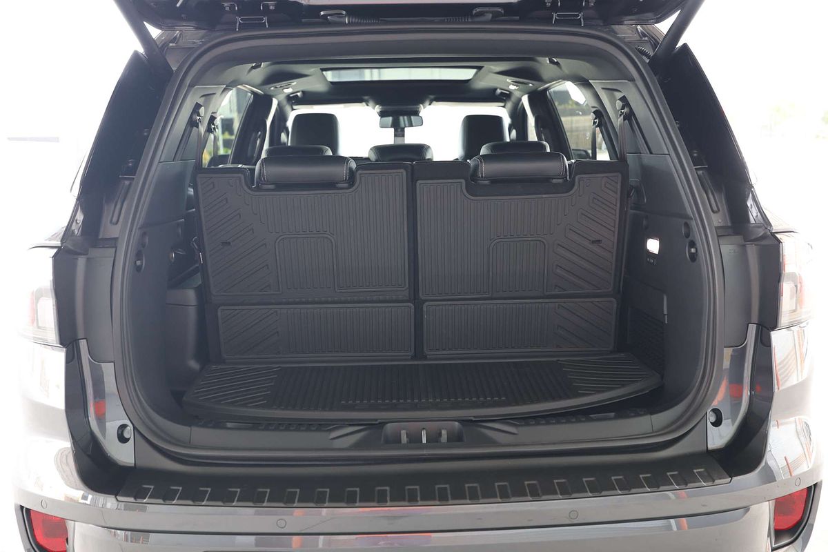 2025 Ford Everest Platinum  3.0L