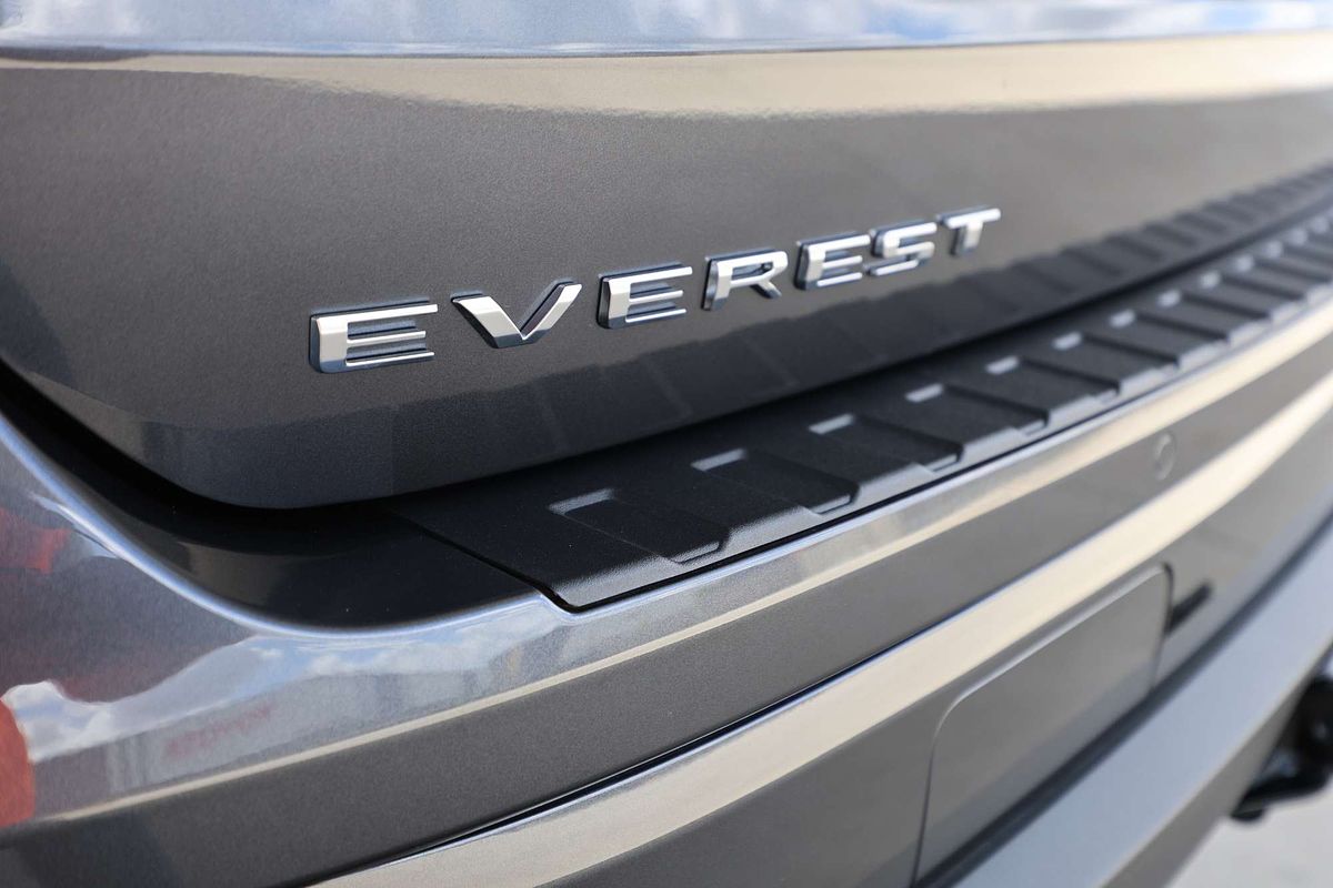 2025 Ford Everest Platinum  3.0L