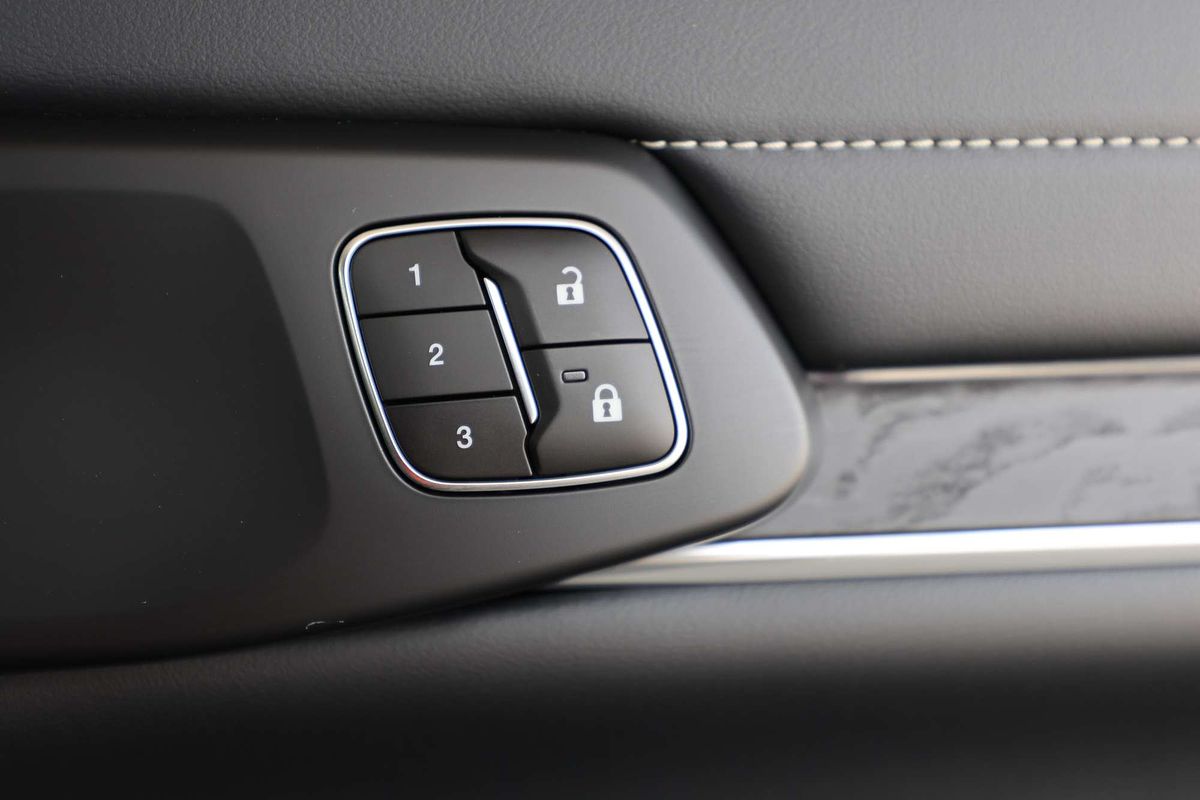 2025 Ford Everest Platinum  3.0L