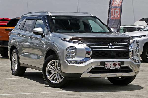 2024 Mitsubishi Outlander LS ZM