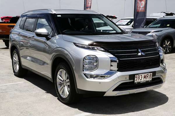 2024 Mitsubishi Outlander LS ZM