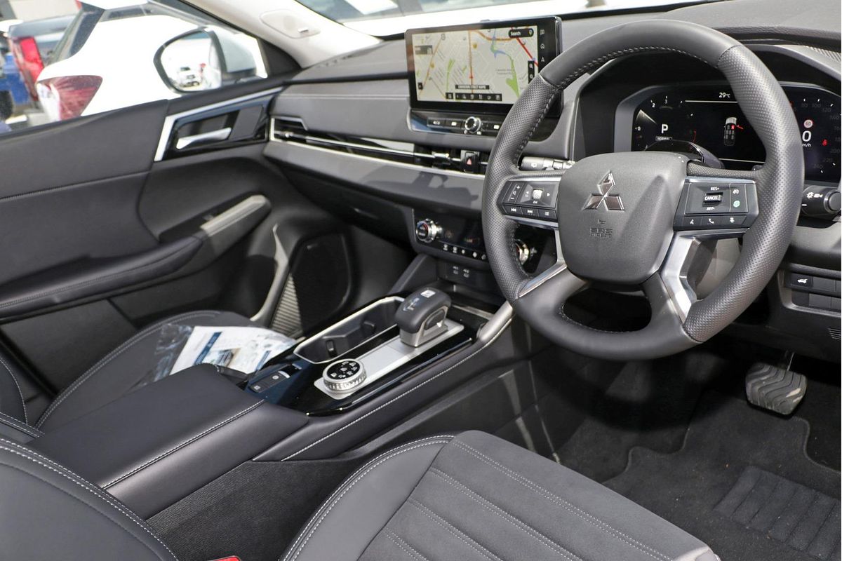 2025 Mitsubishi Outlander Aspire ZM