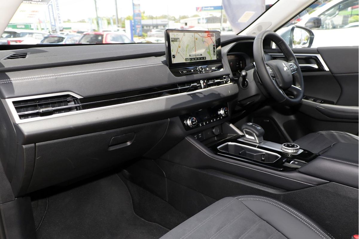 2025 Mitsubishi Outlander Aspire ZM