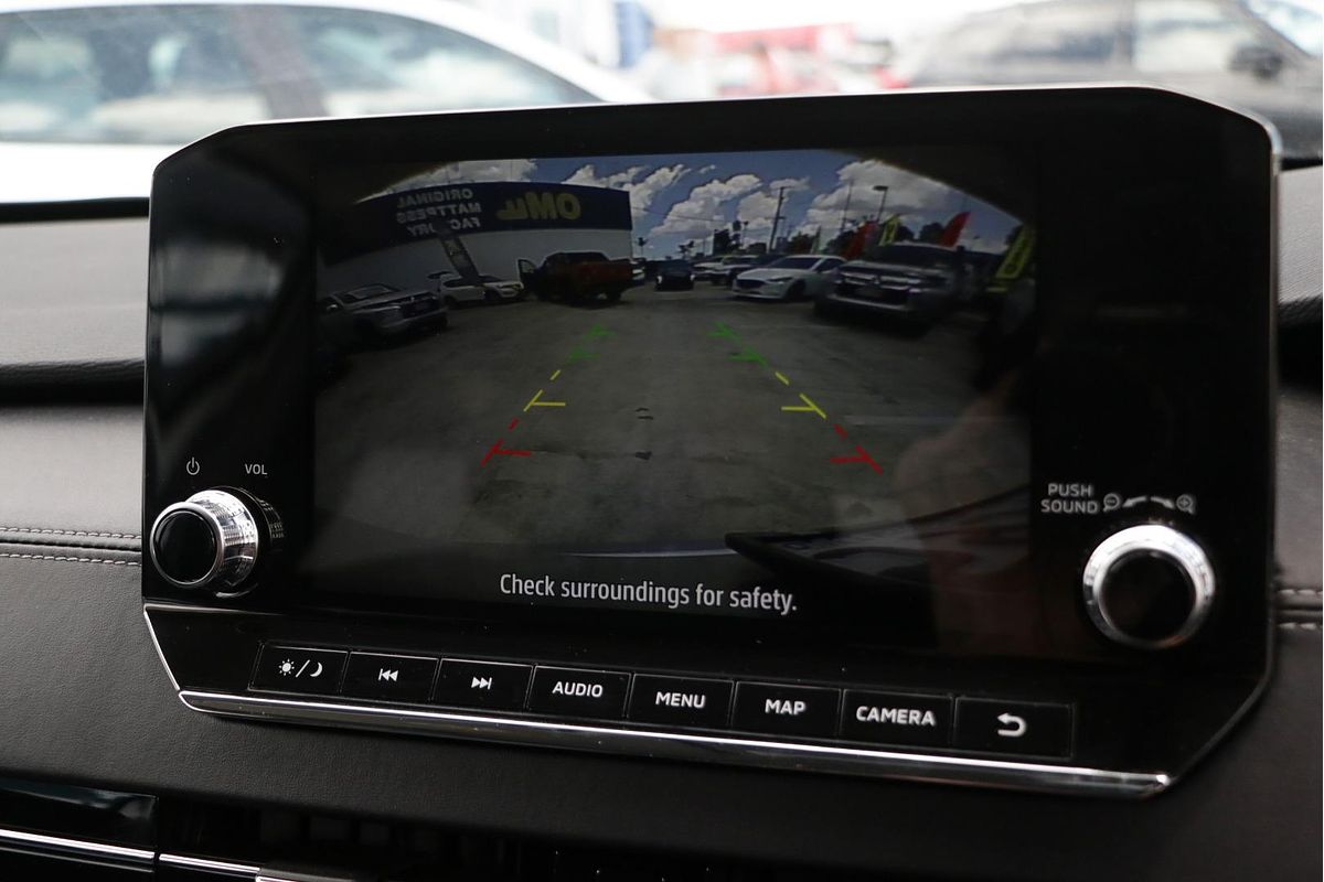 2024 Mitsubishi Outlander LS ZM