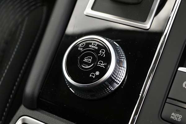 2024 Mitsubishi Outlander LS ZM