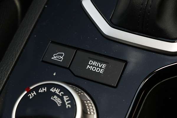 2025 Mitsubishi Triton GLS MV 4X4