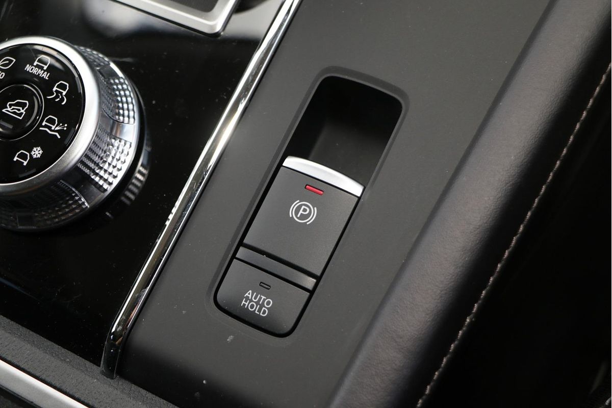 2024 Mitsubishi Outlander LS ZM