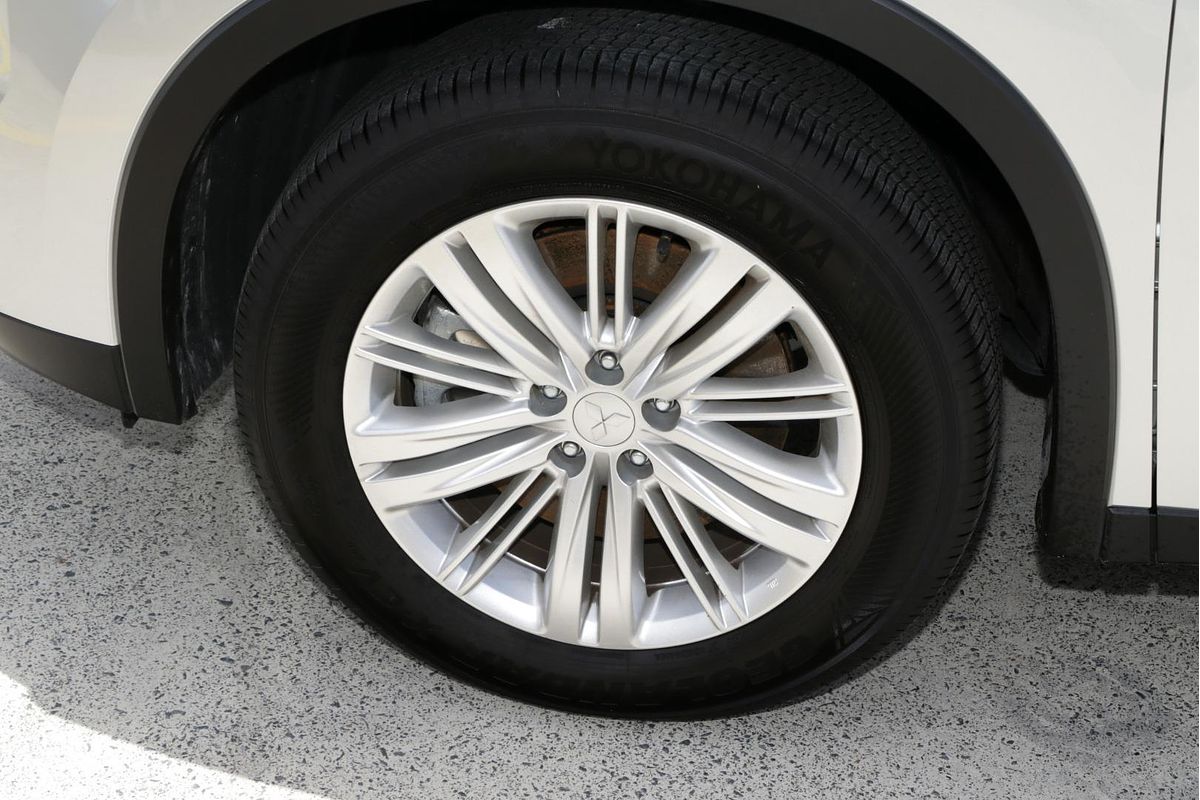 2024 Mitsubishi Outlander LS ZM