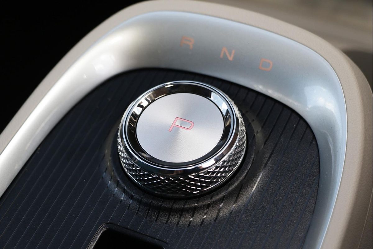 2025 GWM Ora Lux ES11