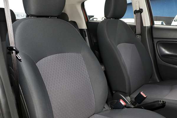 2016 Mitsubishi Mirage ES LA