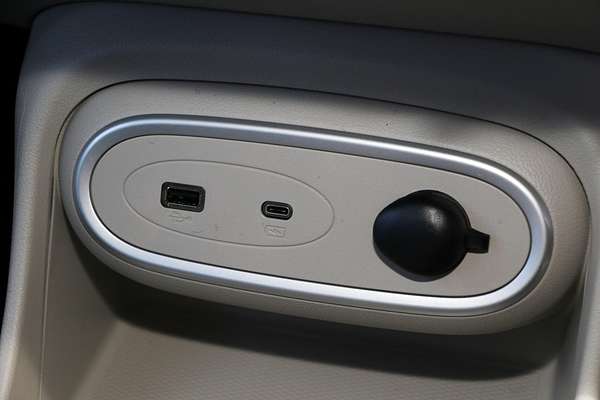 2025 GWM Ora Lux ES11