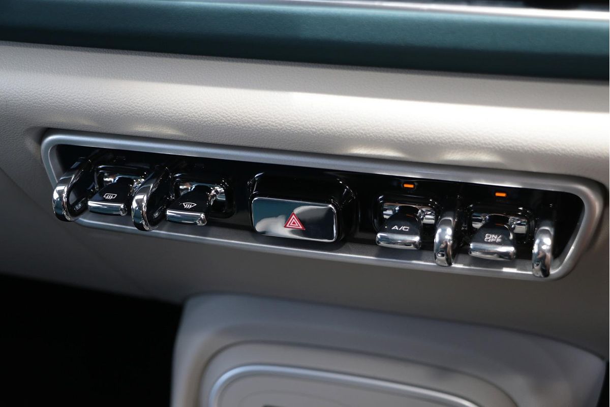 2025 GWM Ora Lux ES11