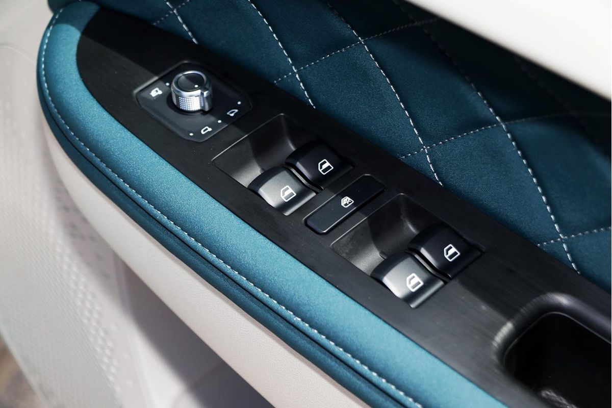 2025 GWM Ora Lux ES11