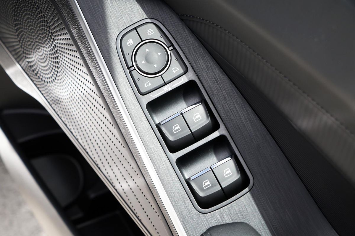 2025 GWM Haval H6 Ultra PHEV B01