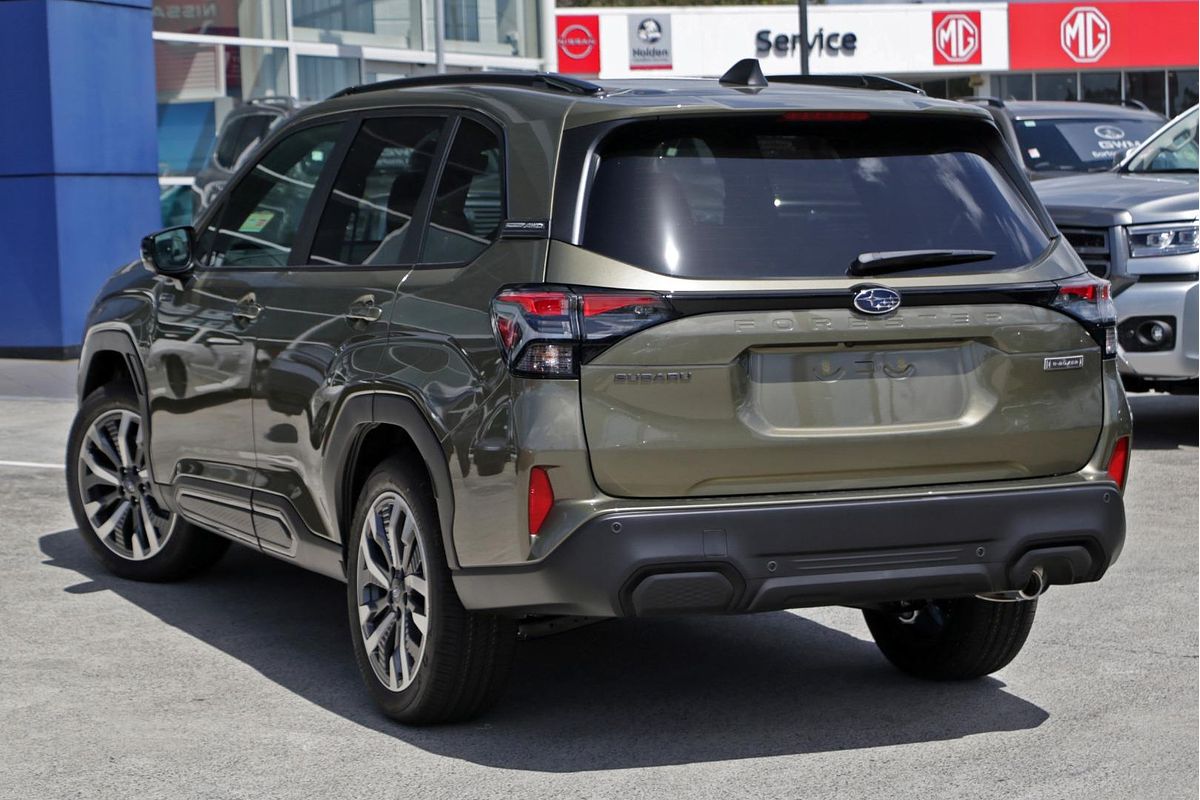 2025 Subaru Forester Hybrid Touring S6