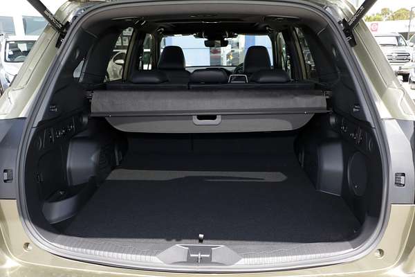 2025 Subaru Forester Hybrid Touring S6